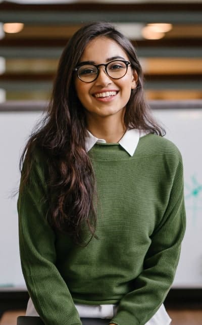 About us rzeźba drewniana – dekoracja gabinetu – ujęcie 6