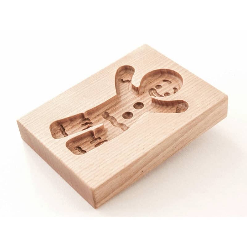 Forma do Piernika - Foremka do ciasteczek (Gingy - Ciastek - Impreza!) rzeźba drewniana – dekoracja biblioteki – ujęcie