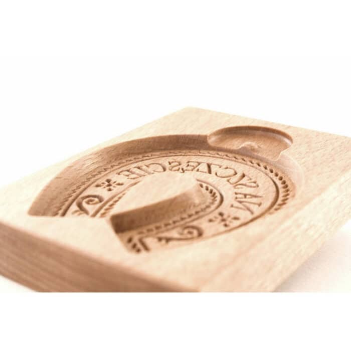 Forma do Piernika - Foremka do ciasta (Podkowa) rzeźba drewniana – dekoracja biura – ujęcie 2