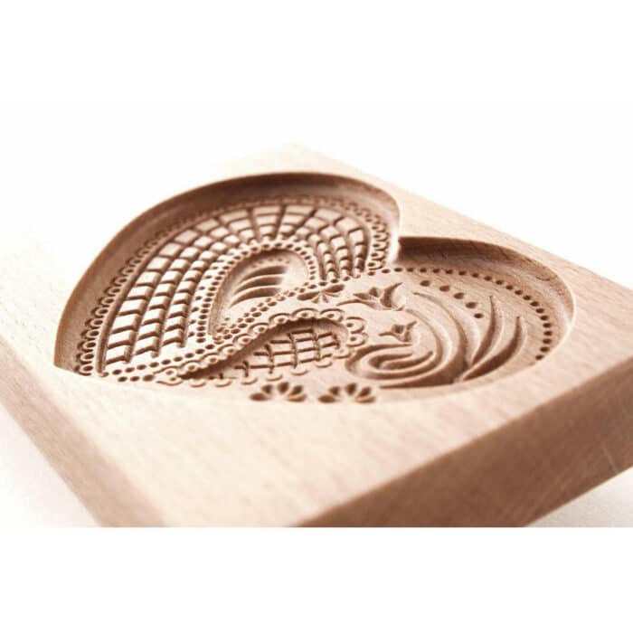 Forma do Piernika - Foremka do ciasteczek (Serce 3) rzeźba drewniana – dekoracja biblioteki – ujęcie 3